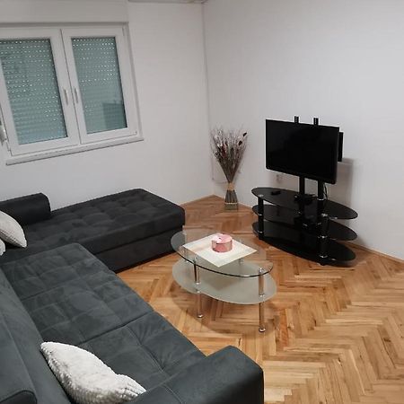 Ad Apartman Bileća Exteriör bild