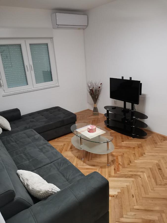 Ad Apartman Bileća Exteriör bild